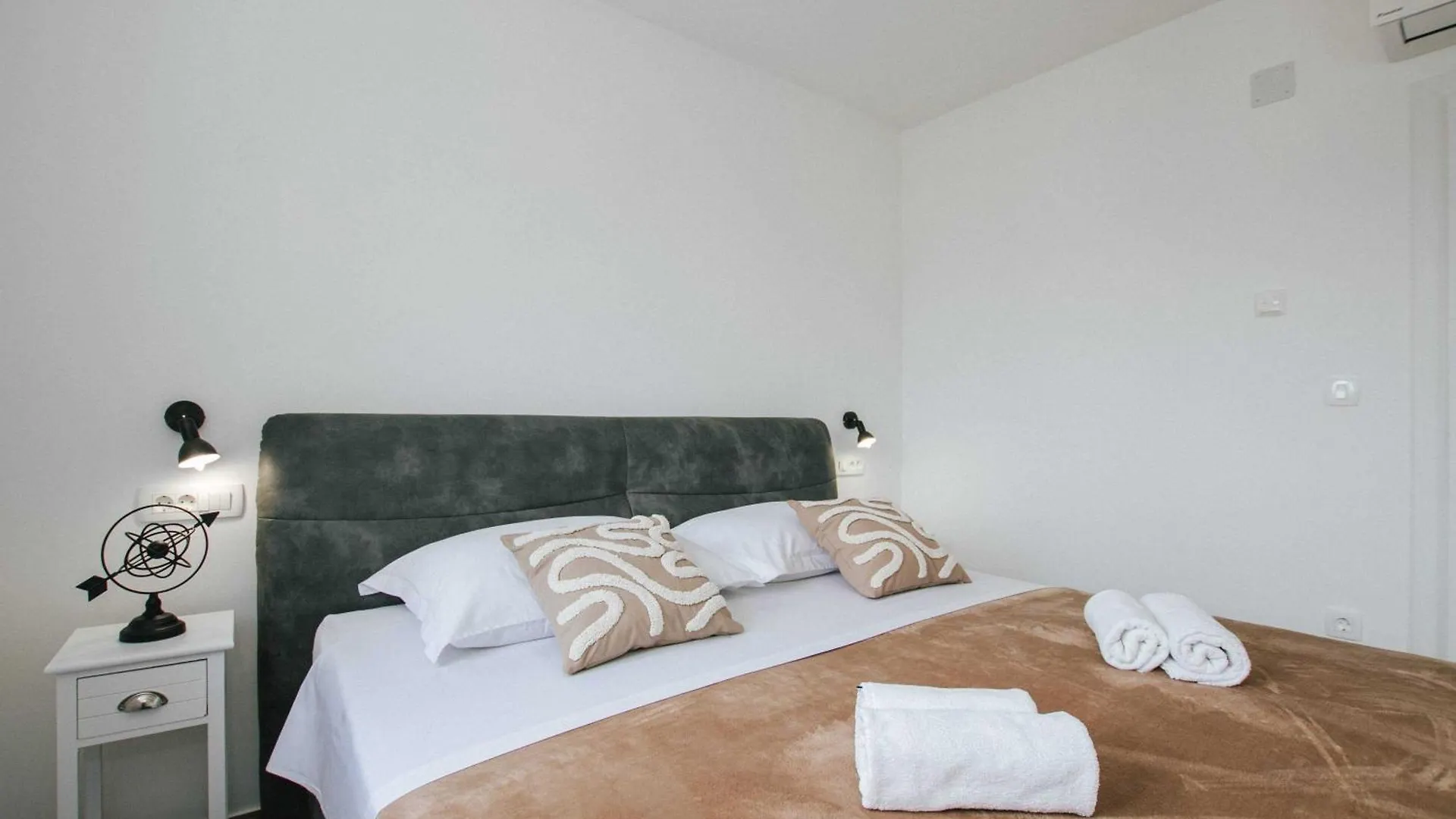 Spacious Luxury Trogir Apartments